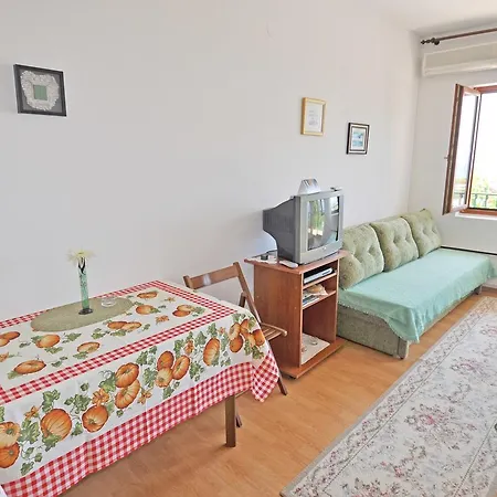 Studio In 33598 Apartment Podgora (Split-Dalmatia)